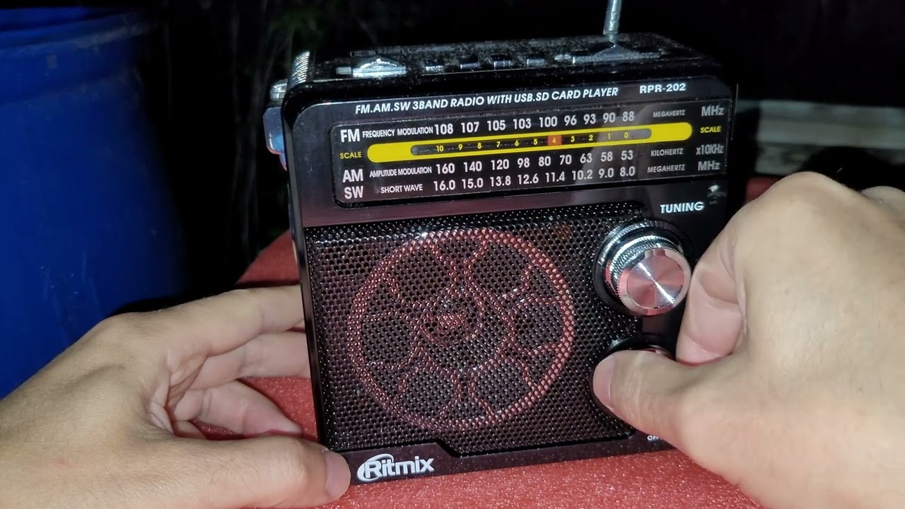 Приемник Ritmix RPR 202 средние волны