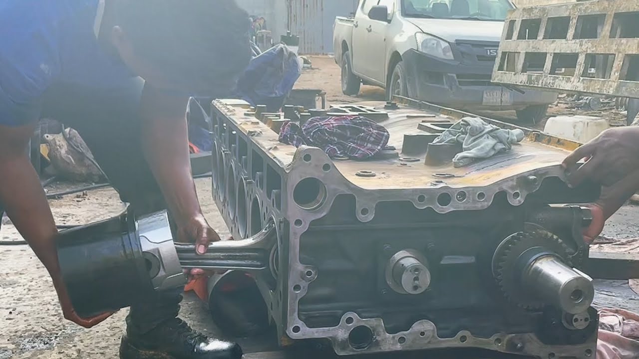Powerful Desel engine piston setting#automobile #mechanic #machinery #heavyengineering #fieldmechani