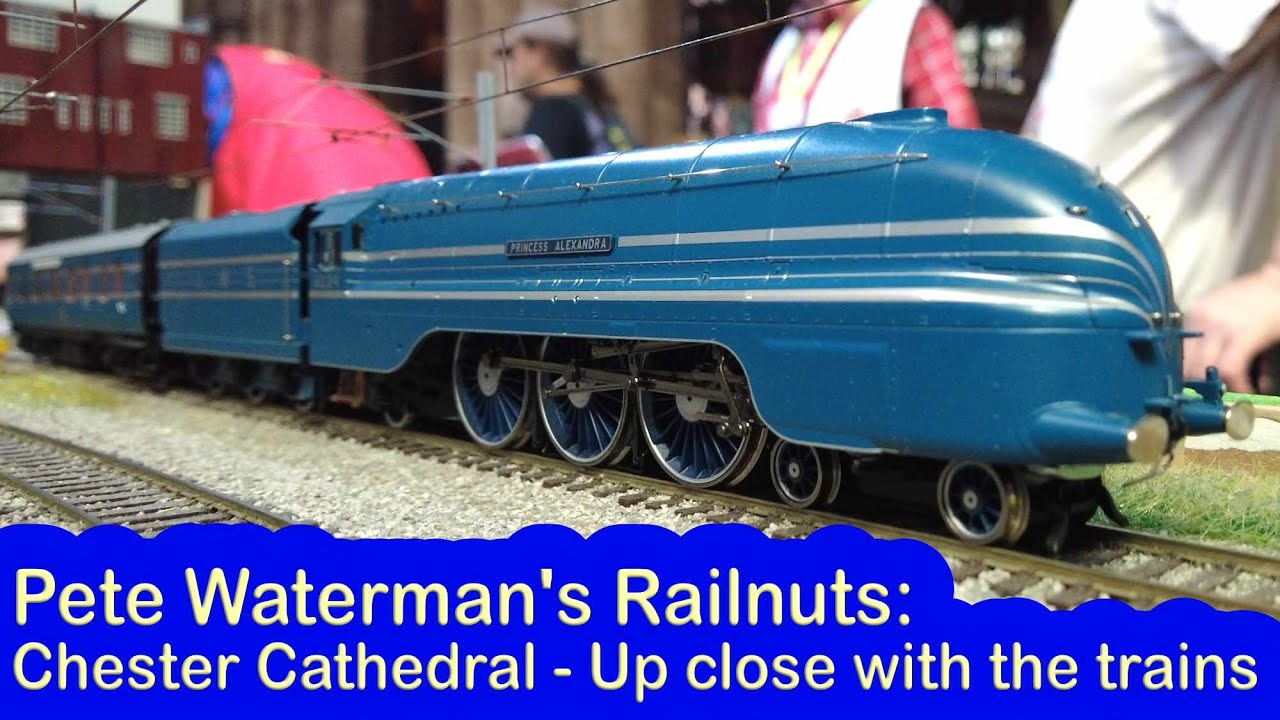 Pete Waterman&rsquo;s Railnuts, Chester Cathedral - Up close with the trains