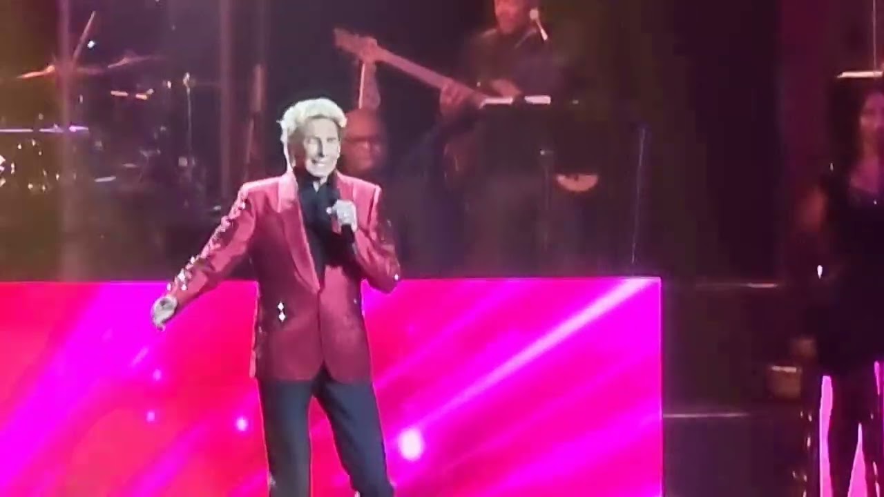 Barry Manilow - Show opener on his Hits Tour 2022 (at the OVO Hydro, 23rd June 2022)