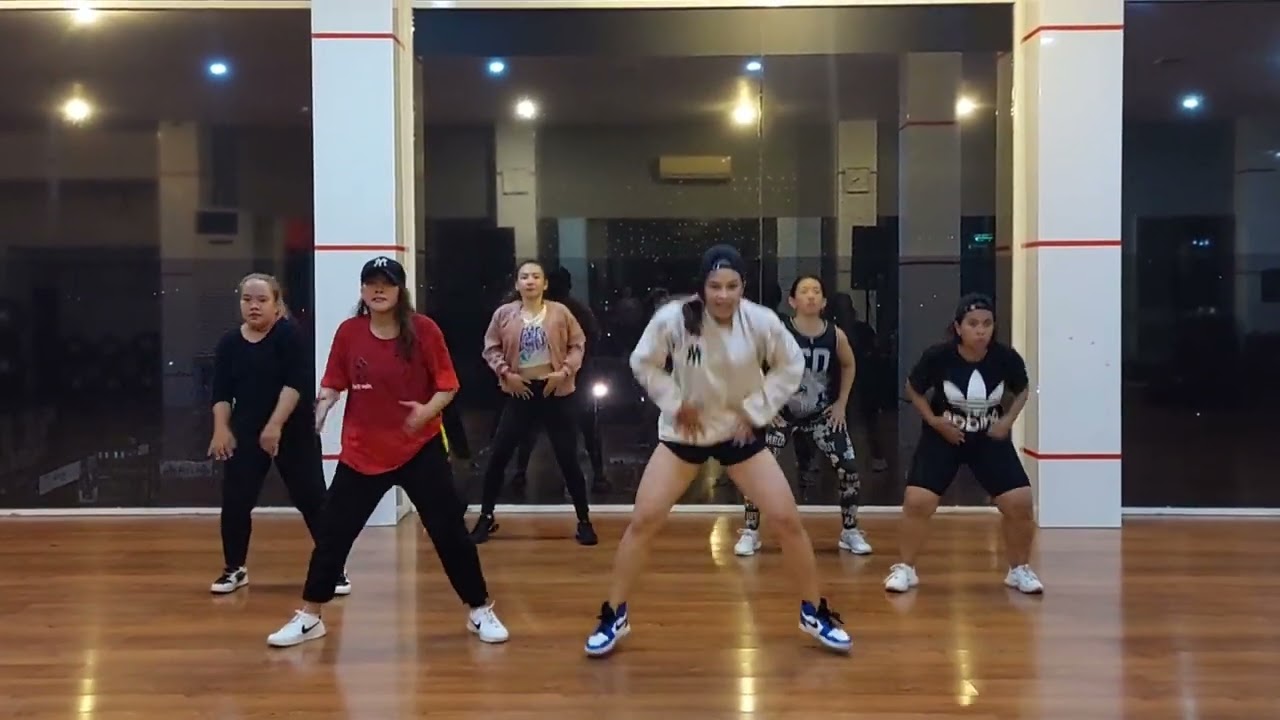 IN THE CLUB (TIK TOK REMIX) MR.DREAMBOY | RM CHOREO ZUMBA & DANCE WORKOUT