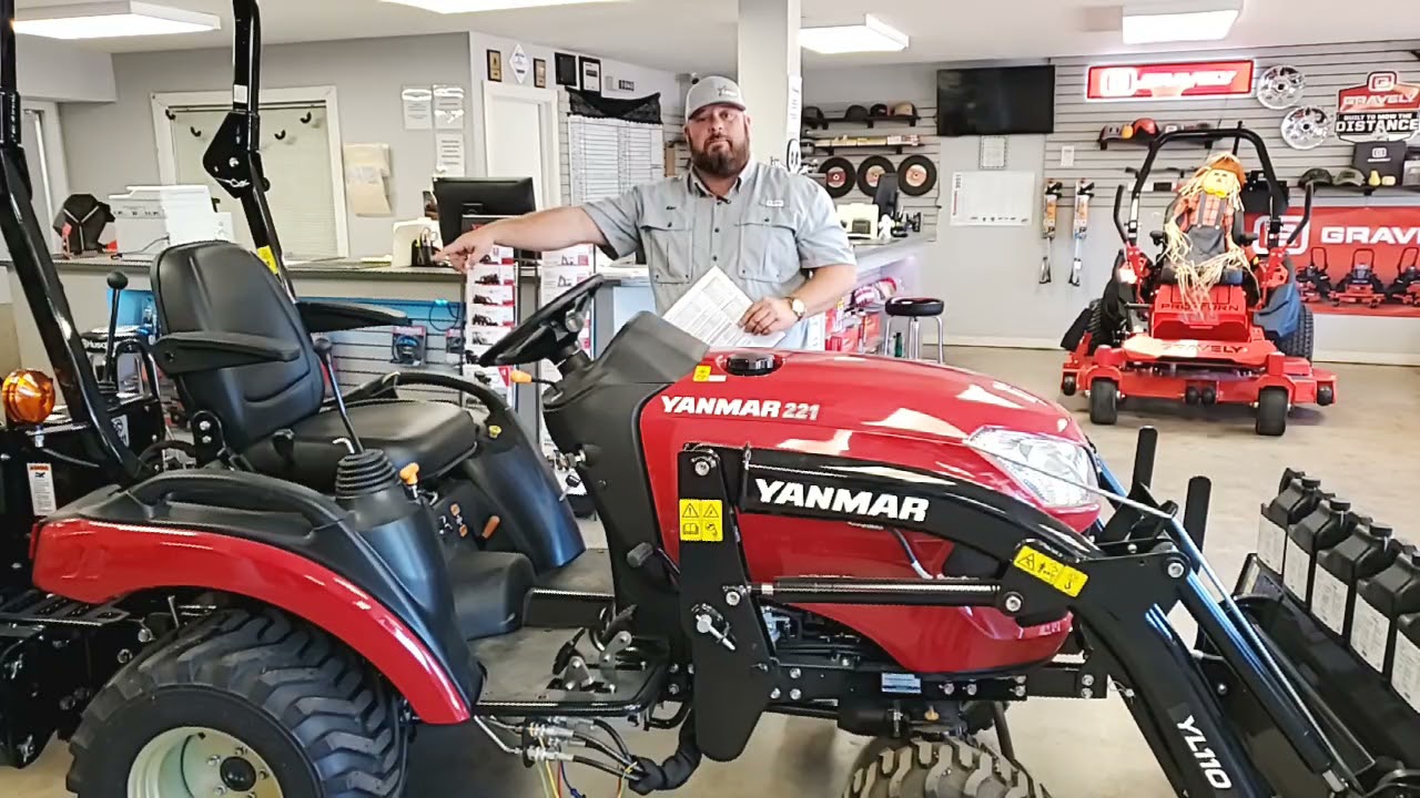 SATURDAY SPOTLIGHT Yanmar SA221Tractor