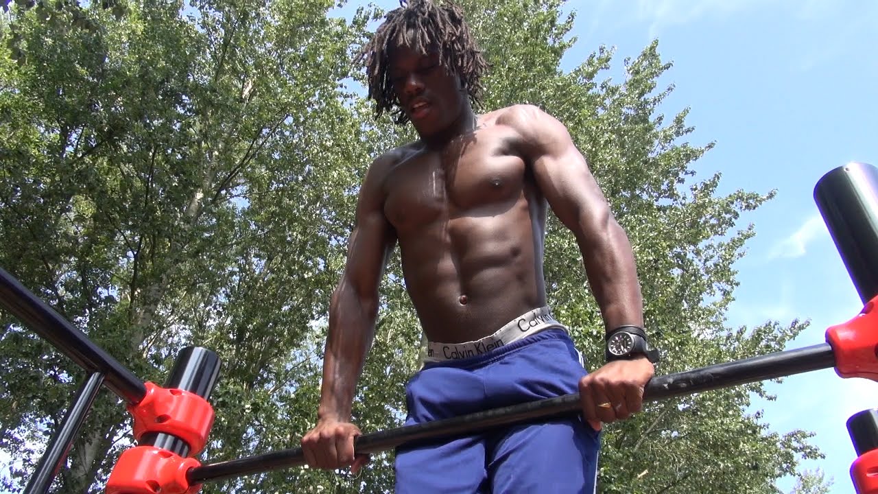 010nu - Eerste Calisthenics-park Rotterdam geopend in Schiebroek