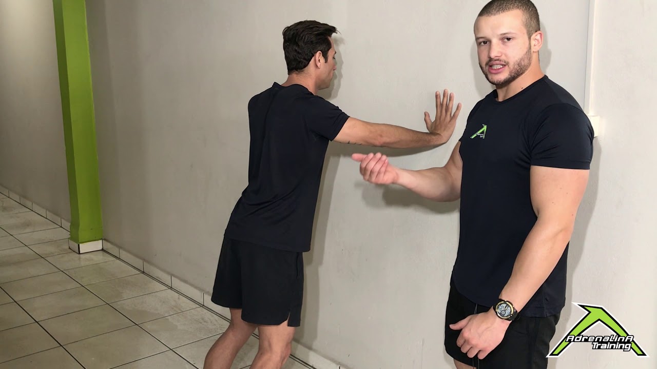 Flexão de braços na parede explicação   Ginecomastia e Lipomastia