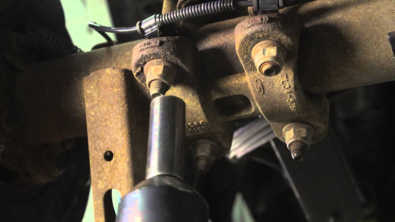 MotoFab Lifts Ford F150 rear lift kit install