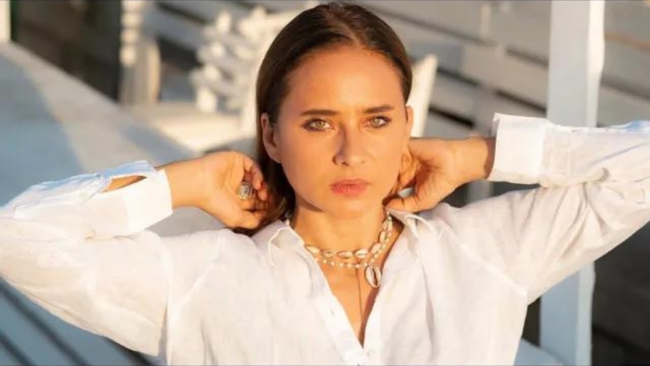 17 Questions with Nelly Karim: The Egyptian Actress Opens Up