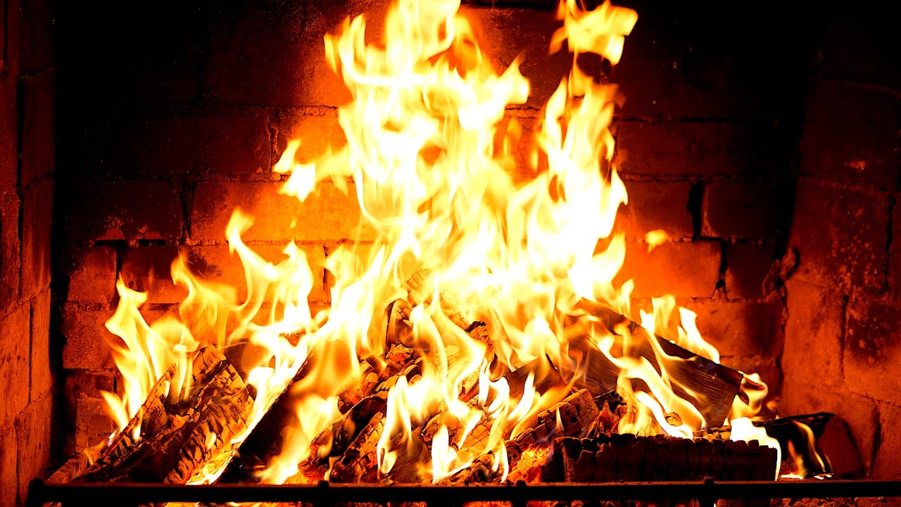 🔥 Fireplace 4K UHD! Fireplace with Crackling Fire Sounds. Fireplace Ambience