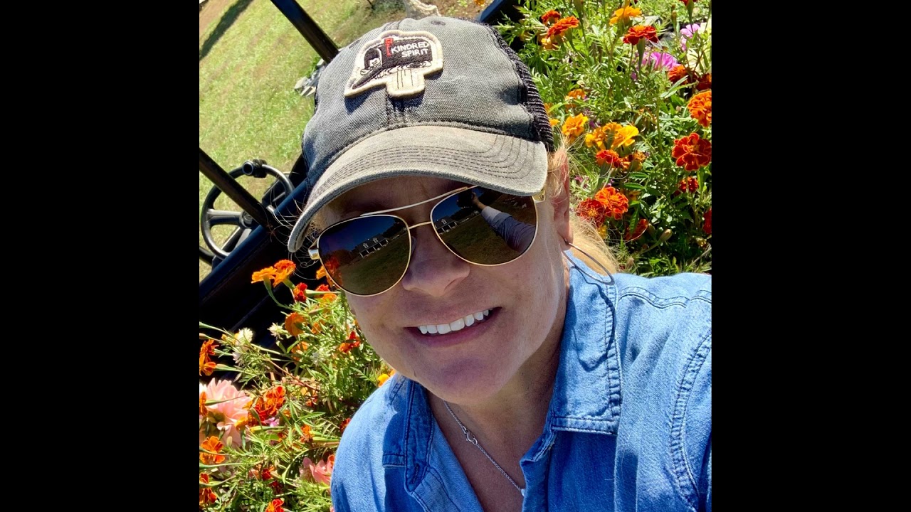 Building Dreams and Community Through Flowers: Kim Hill's Story