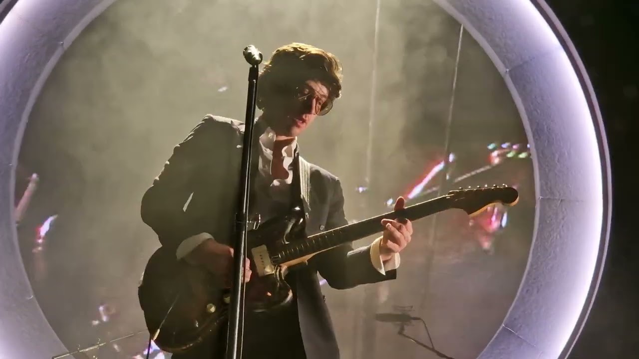 Teddy Picker // 2023-10-17 Arctic Monkeys, 3Arena, Dublin // Strangeloving
