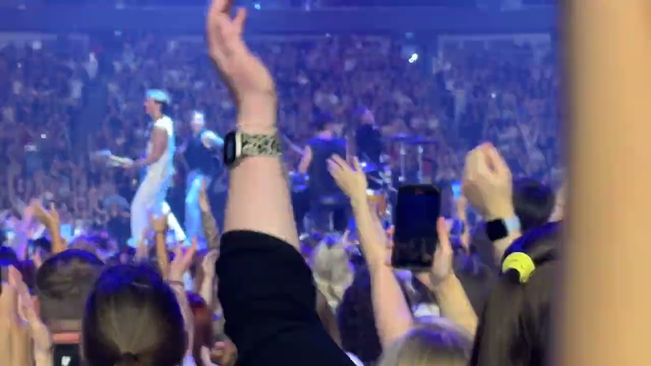 McFly - Obviously (London O2 Arena 9th October 2024)