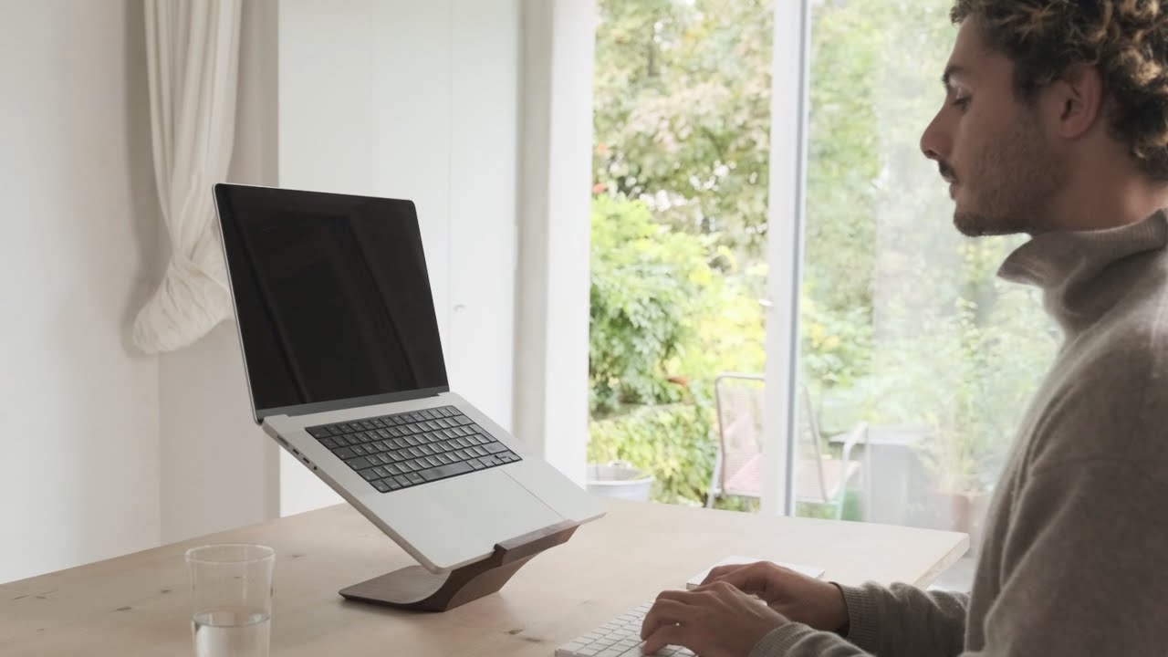 YOHANN MacBook Stand