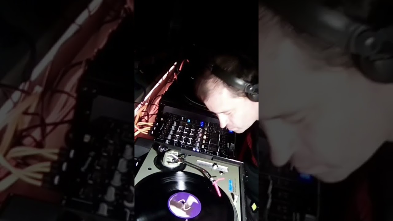 new vinyls checking whith 3 turntables/08-2023@jimmyjazzgasteiz2008