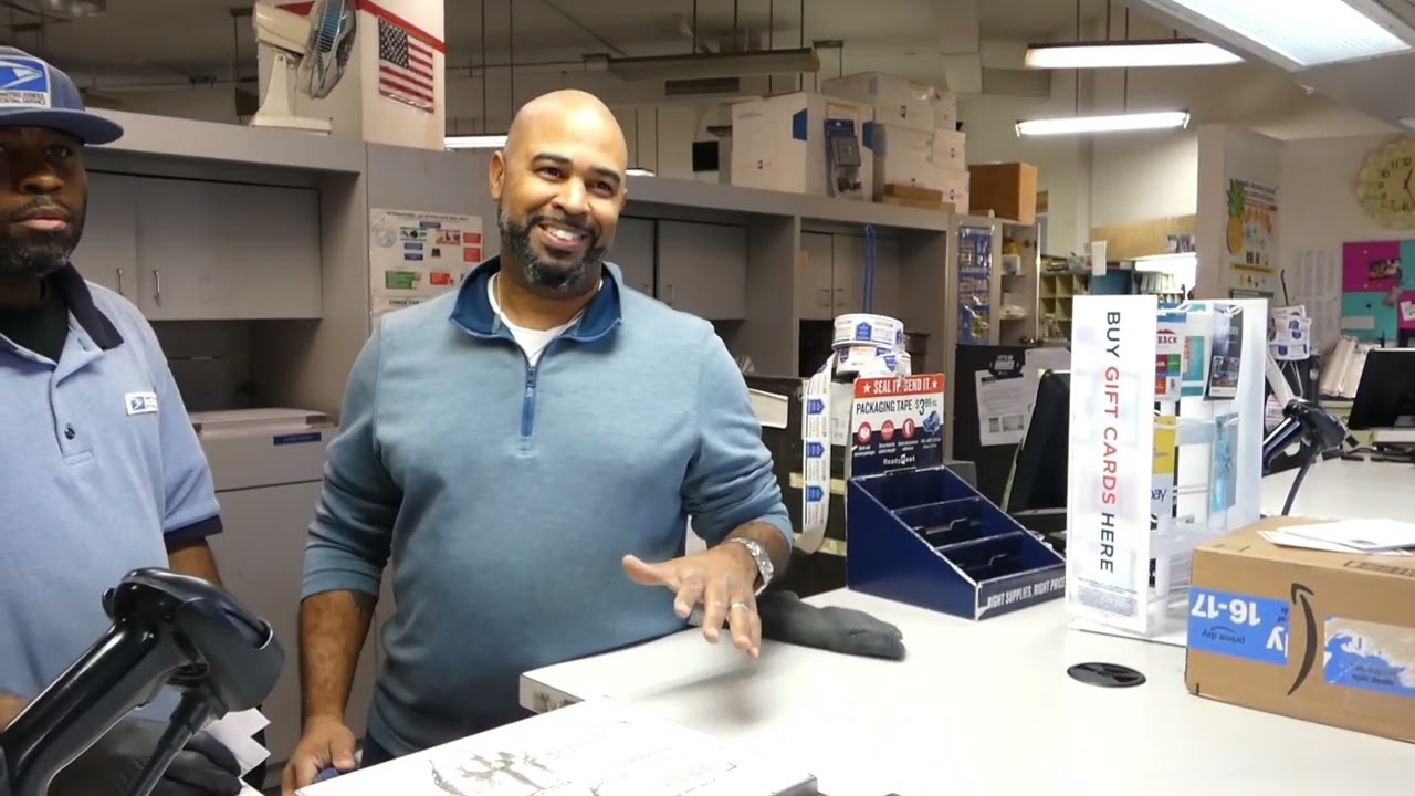 5-Star Reviews, 1-Star Experience: Post Office Staff Block Public Rights Watch Filming.