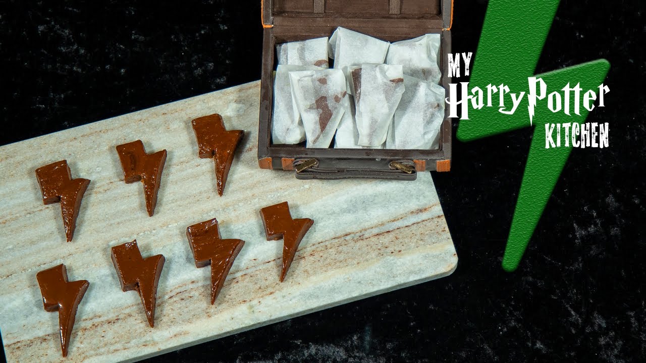 Harry Potter TOFFEE Recipe | Treacle Fudge | My Harry Potter Kitchen | Chamber of Secrets (Ep. 23)