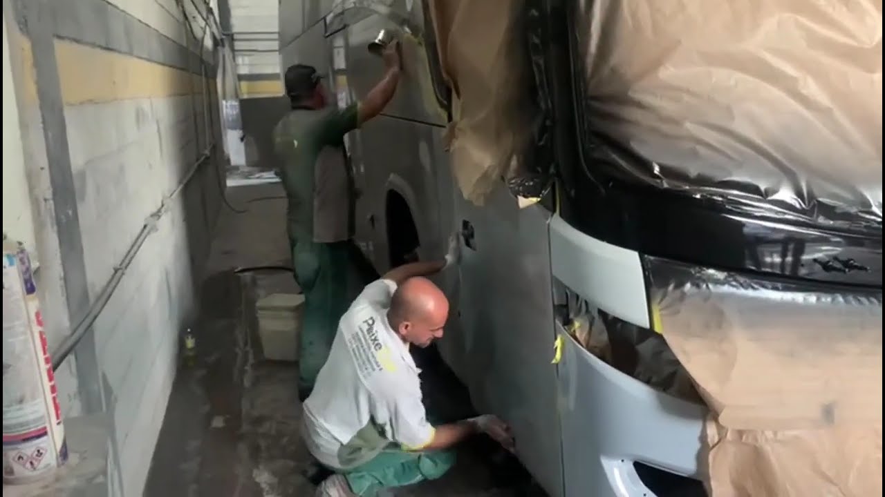 Mais um lindo projeto em andamento, remoção/preparação/pintura Marcopolo NEW G7 VOLVO