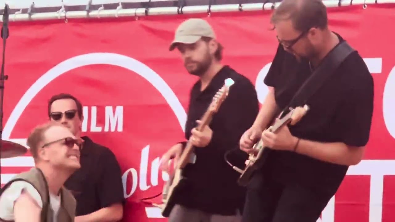 BON MARTIN ”Även om jag trivs här är mitt hem nånstans med dig” (Live@Filmfestivalen Rålis 15/8 ’25)