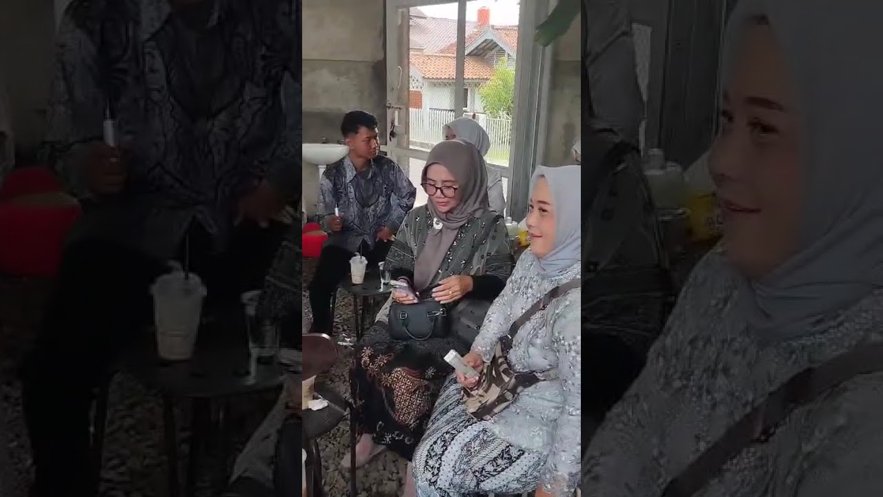 Menangis sendiri 