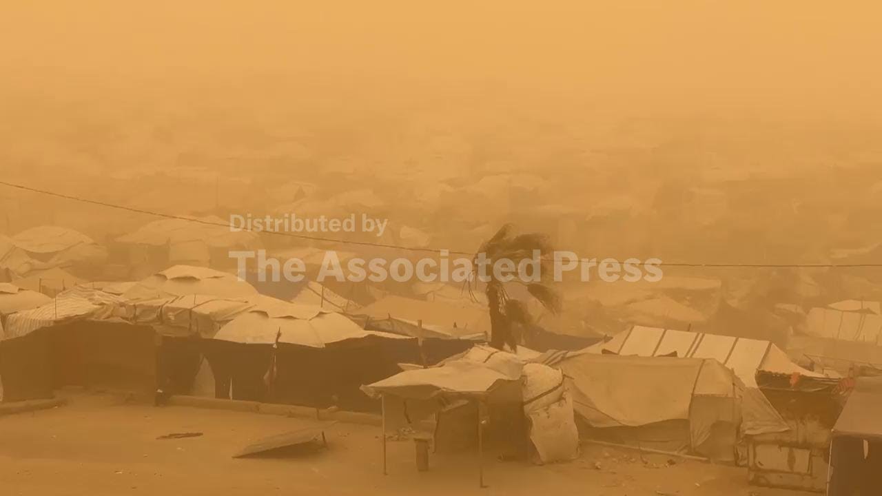 Sandstorm blows through Gaza compounding misery of displaced Palestinians