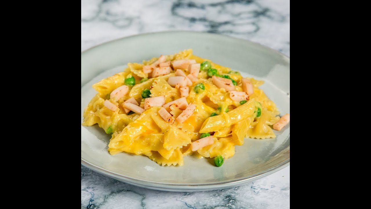 Three Cheese Pasta with Ham and Peas