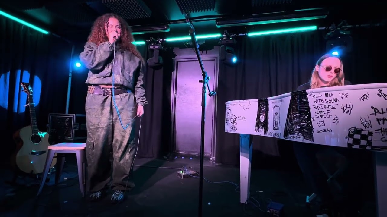 Jessy Blakemore-Talk Down To Me @ Courtyard Theatre, 12th Feb 2026