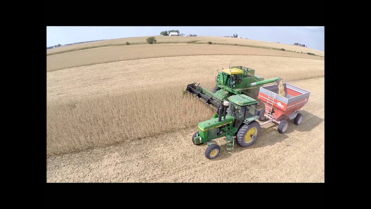 1978 John Deere 6600 with 220 Flex Head Combining Beans