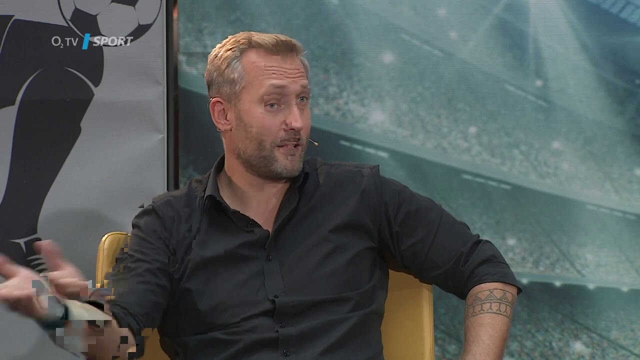 TIKI-TAKA: Neodpískaný roh a křivda Baníku. Vládnou rozhodčí, zlobí se Novotný