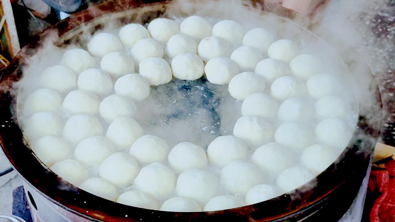 台南市 裕農路 水煎包/delicious fried dumplings/Taiwanese Food  銅板美食主義 愈甲愈刷嘴~~吃得你不要不要~~~