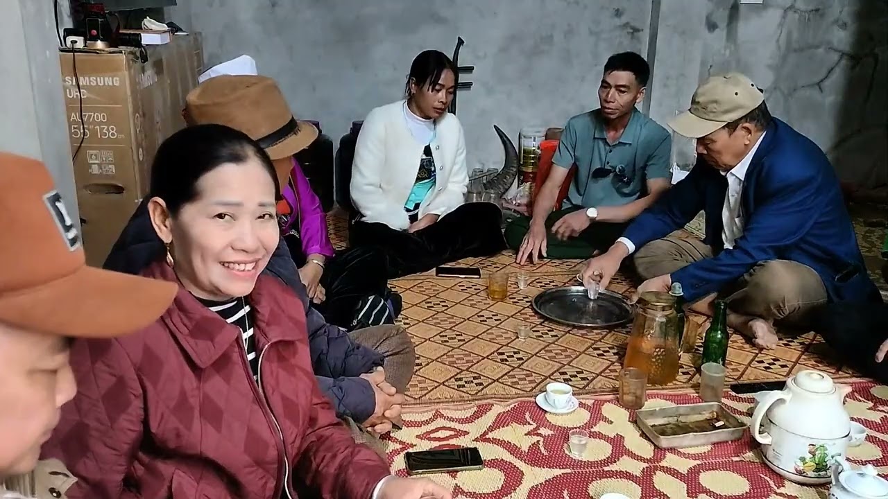 Hát Mường Tại nhà Ông Bùi Văn Tâm (Xóm Quàn -xã Mường Vang - Phú Thọ)