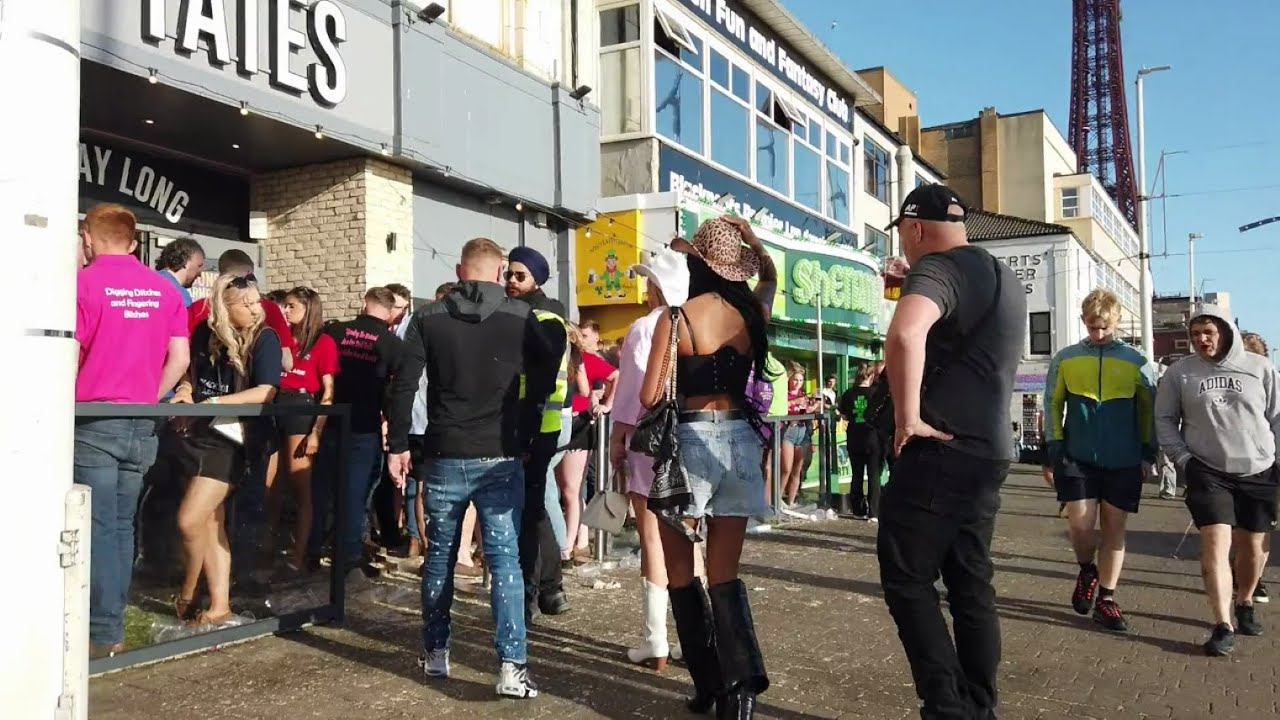 BLACKPOOL friday, young farmers  in town this weekend, sight & sounds in blackpool,   part 1