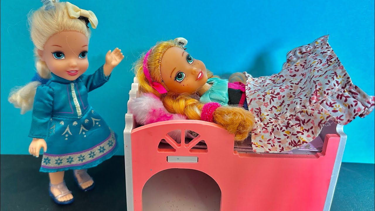 Elsa and Anna toddlers- Anna is sick