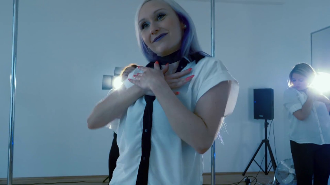 Chairdance to 