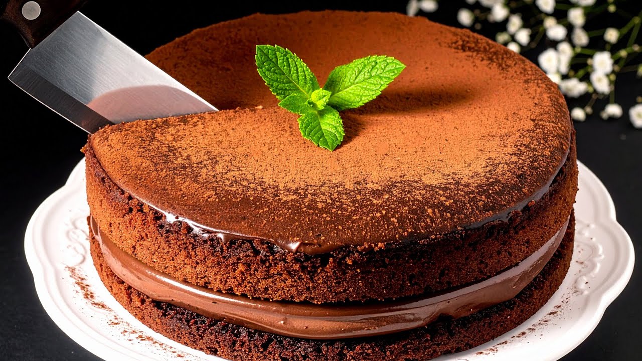 ПРОСТОЙ И ВКУСНЫЙ РЕЦЕПТ! Вот как приготовить шоколадный торт дома.