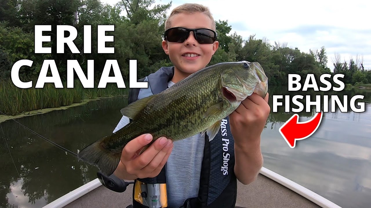 Morning Bass Fishing on the ERIE CANAL... My Kid CRUSHED Me!!!