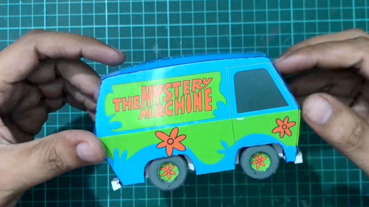 Build the Scooby-Doo Mystery Machine | Paper Model