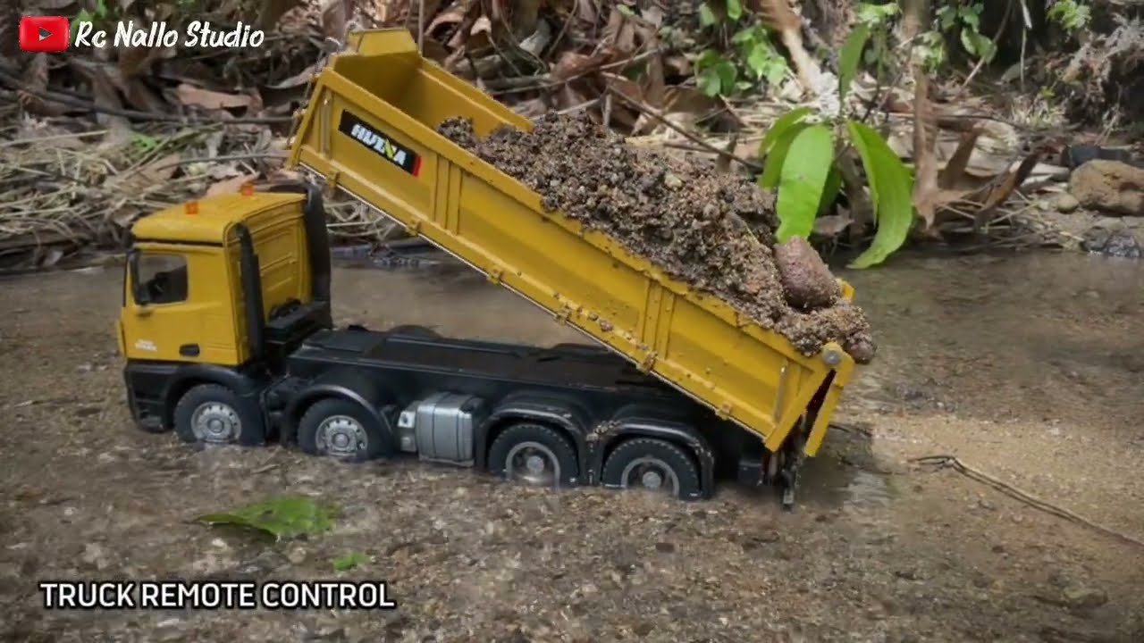 Truck Huina 1536 And Excavator Huina 1593, Remote Control Scala 1:14