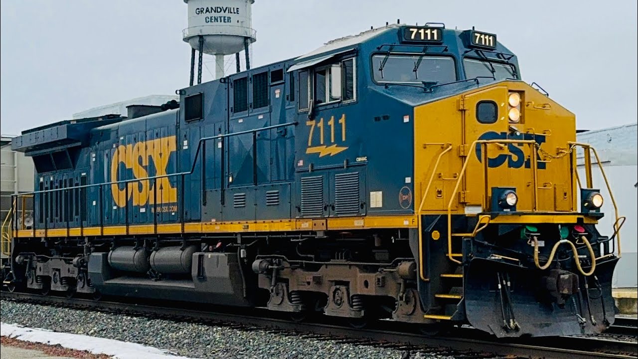 CSX 7111 w/Killer K5LA Horn Leads a Mid-Afternoon M326-07 w/M-DPU & 113 cars | 01/07/26