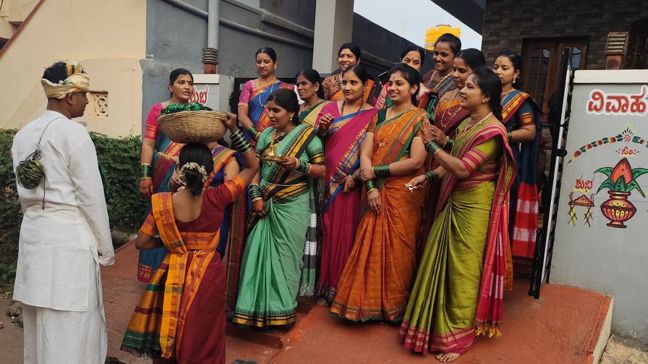 #bidar#ಬಳೆಶಾಸ್ತ್ರ 🤗 ಇವತ್ತು ಎಲ್ಲರೂ ಇಳಕಲ್ ಸೀರೆಯಲ್ಲಿ 👌🏻