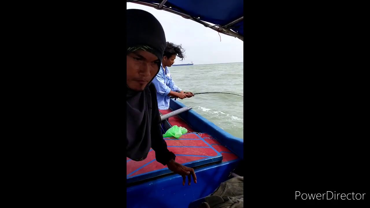 tempat memancing di melaka..rentapan pari 17kg hawau😂😂