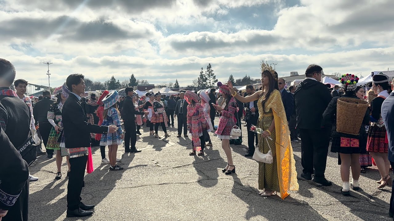 Fresno Hmong New year 2025-26 Day3 Hnub no tshav ntuj nrig neeg coob kawg thiab os