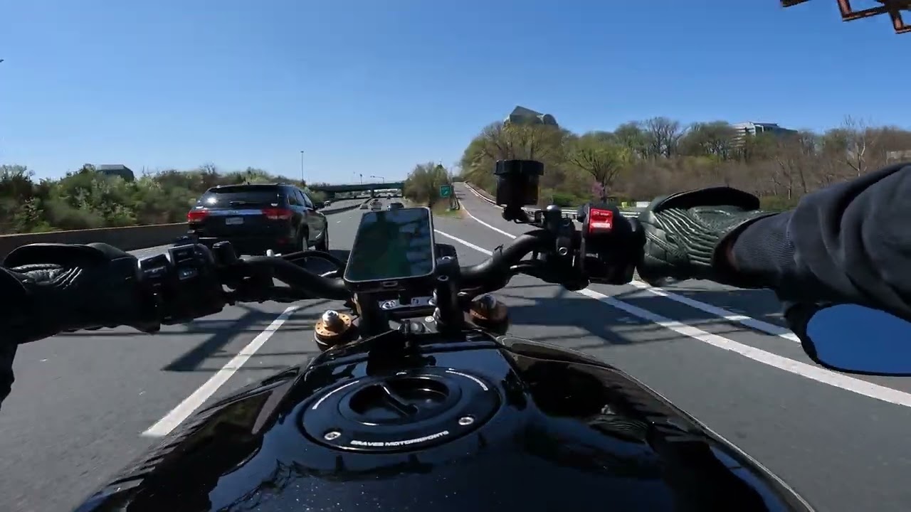 S1000R + XSR900 &Pizza Date - GoPro Chest mount - Slow City Ride