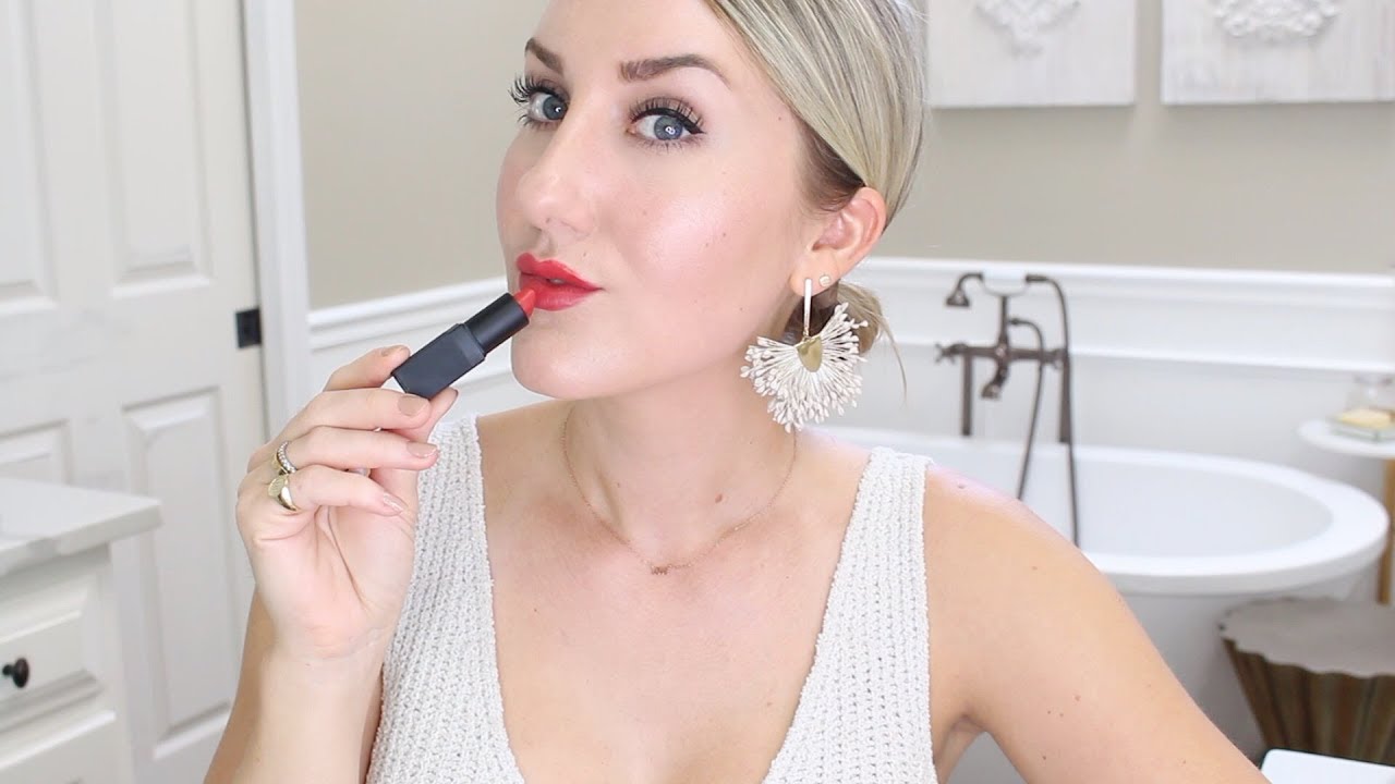MY FAV FALL RED LIP & I FOUND THE BEST NUDE FOR NAILS.