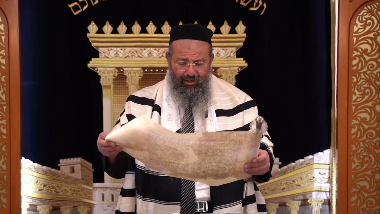 תקציר וקטעים נבחרים של קריאת המגילה מפי החזן הרה