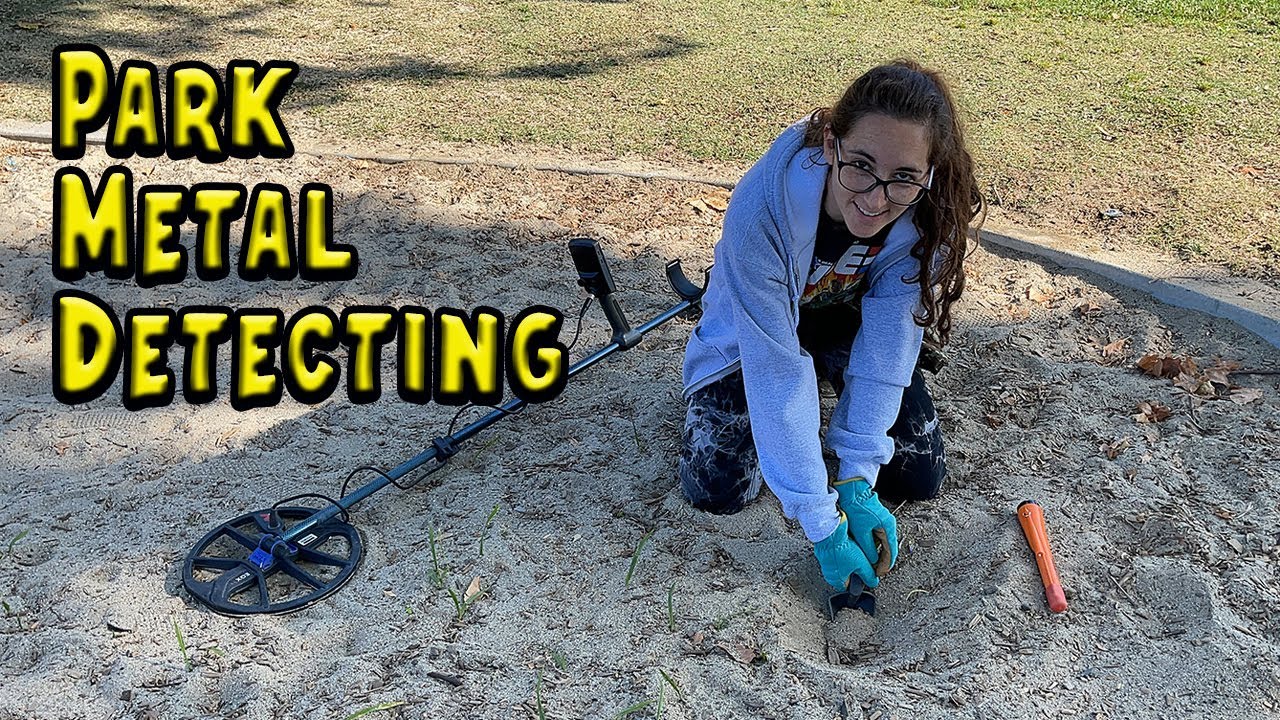 Park Metal Detecting | Christine Scores a Sweet Coin Spill