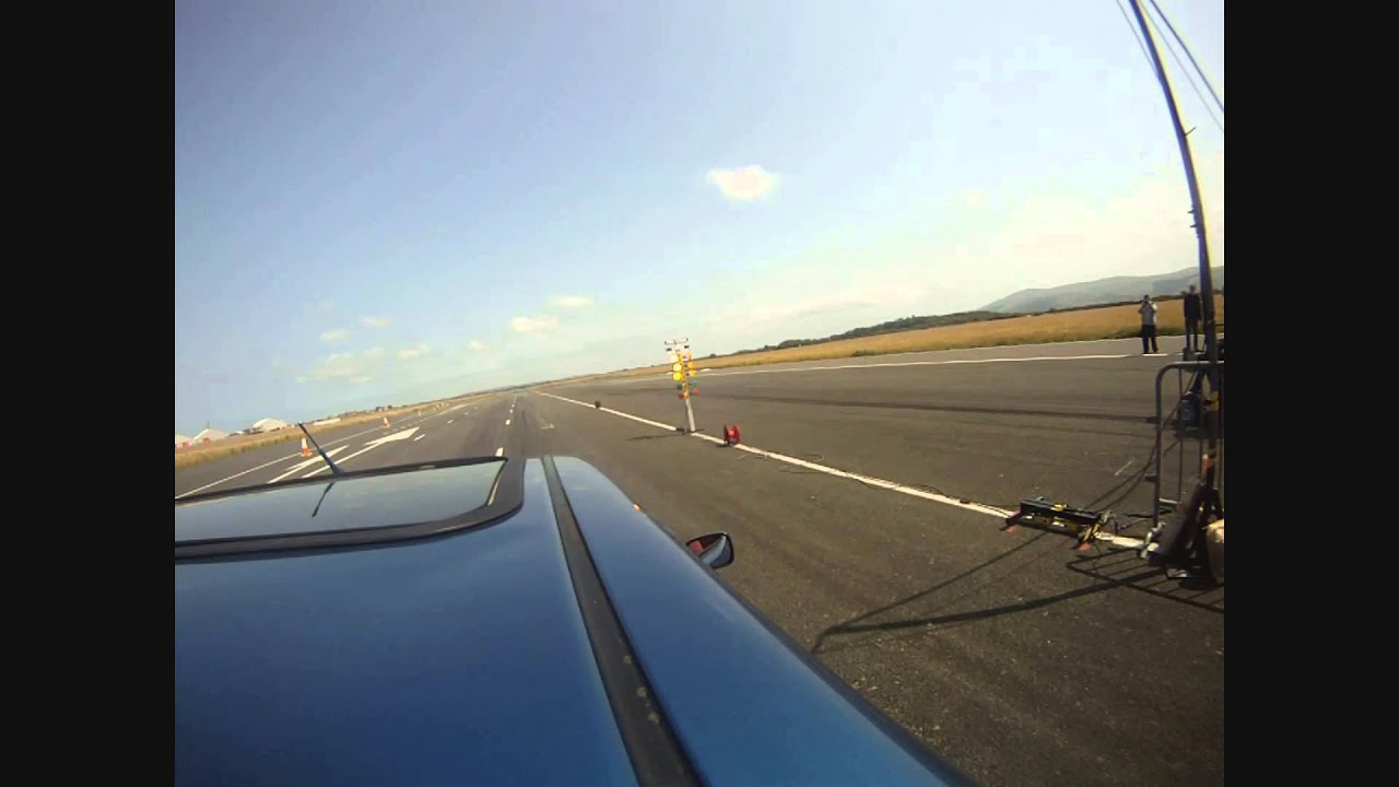 Peugeot 106 - Vs - World's Fastest Mobility Scooter - Humiliation.