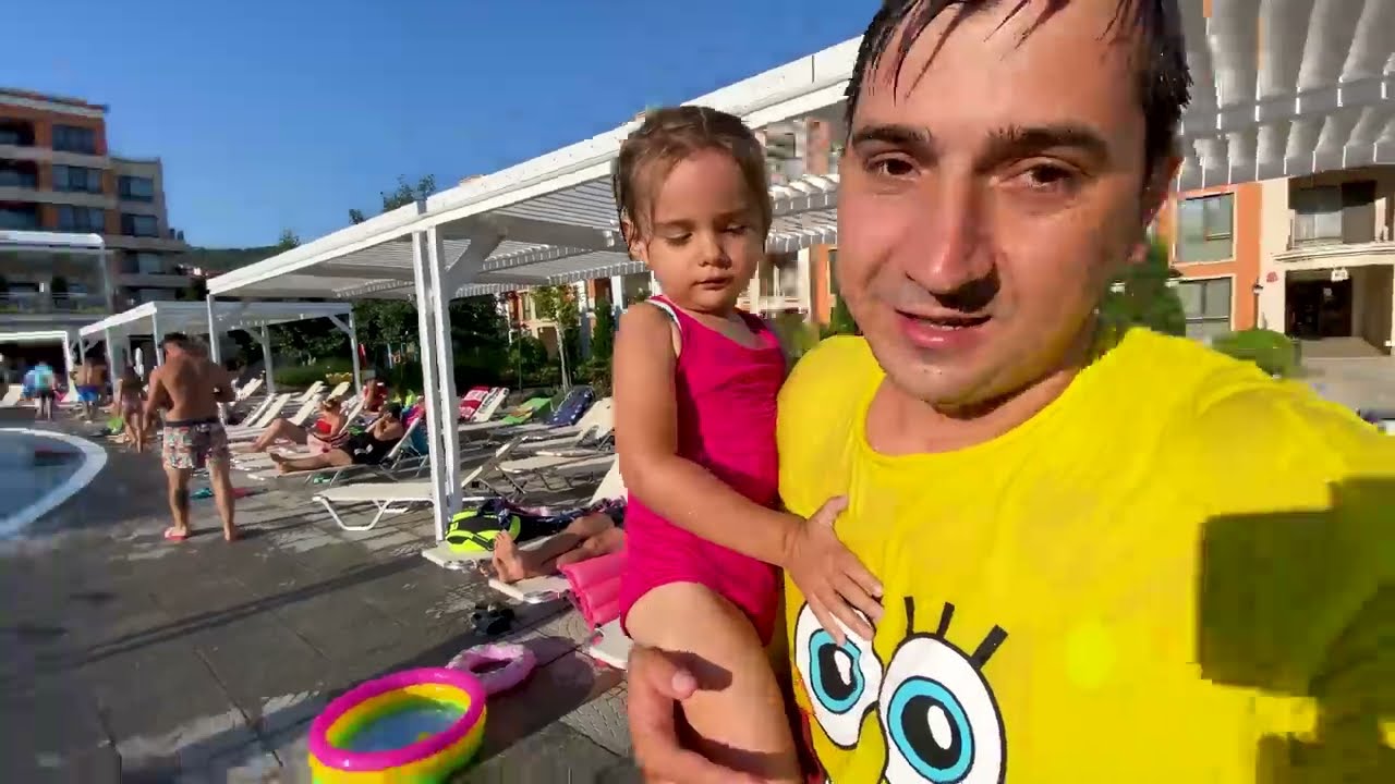 MARA și TATA Distracție Sub APĂ