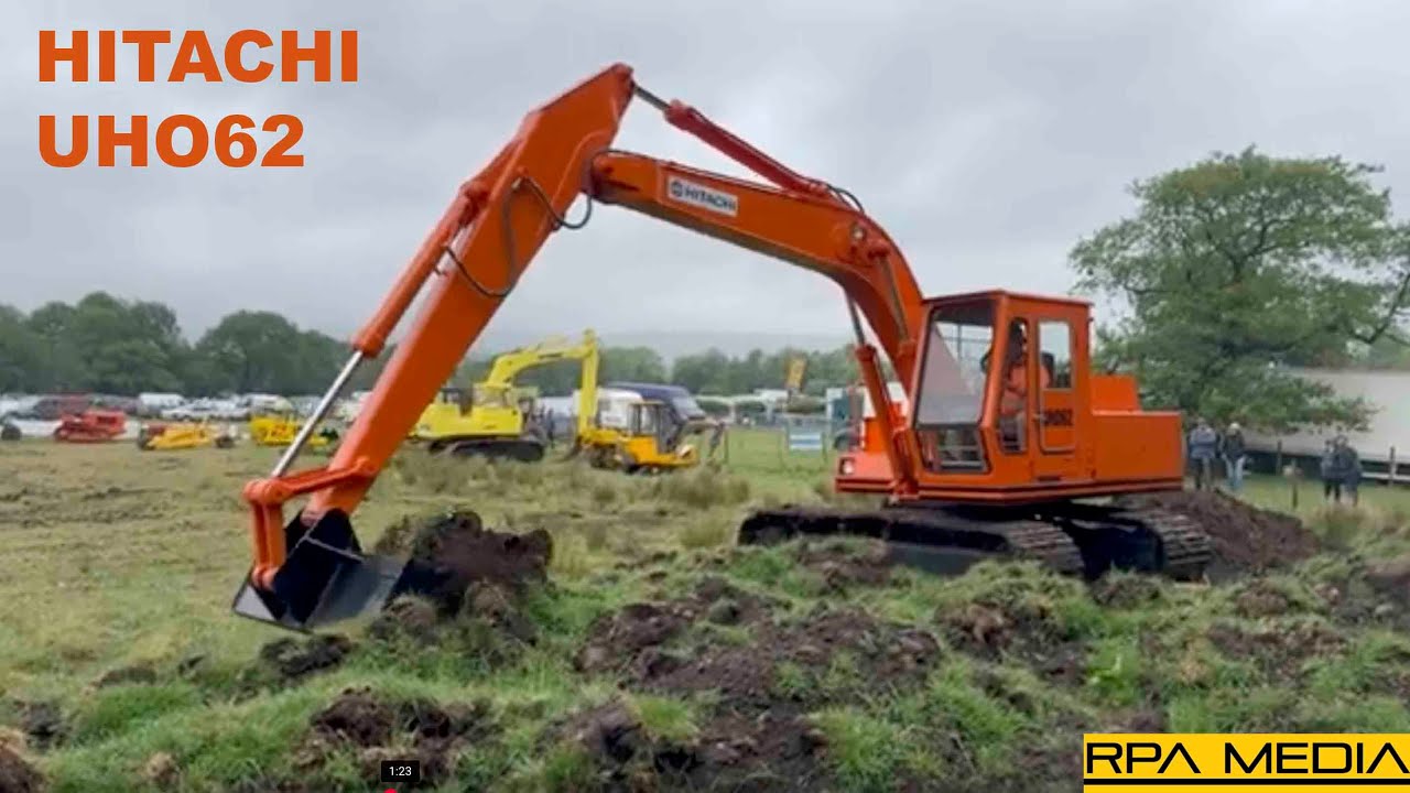 Restored Hitachi UHO62 excavator working.