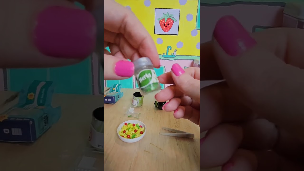 Series 3 Pesto Fusilli                 #miniverse #miniverseseries3 #toyfood #crafting