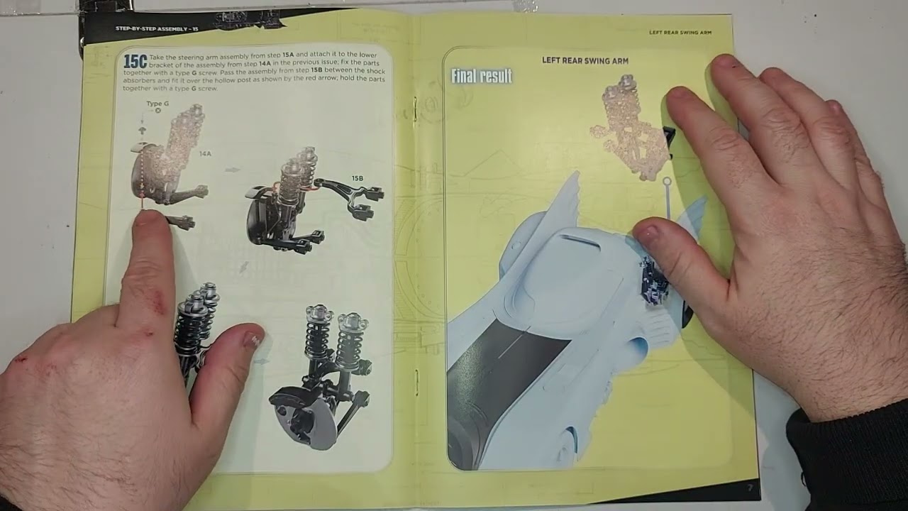 Fanhome Tim Burton´s Batmobil von 1989 in 1:8 BF 15 + Abogeschenk