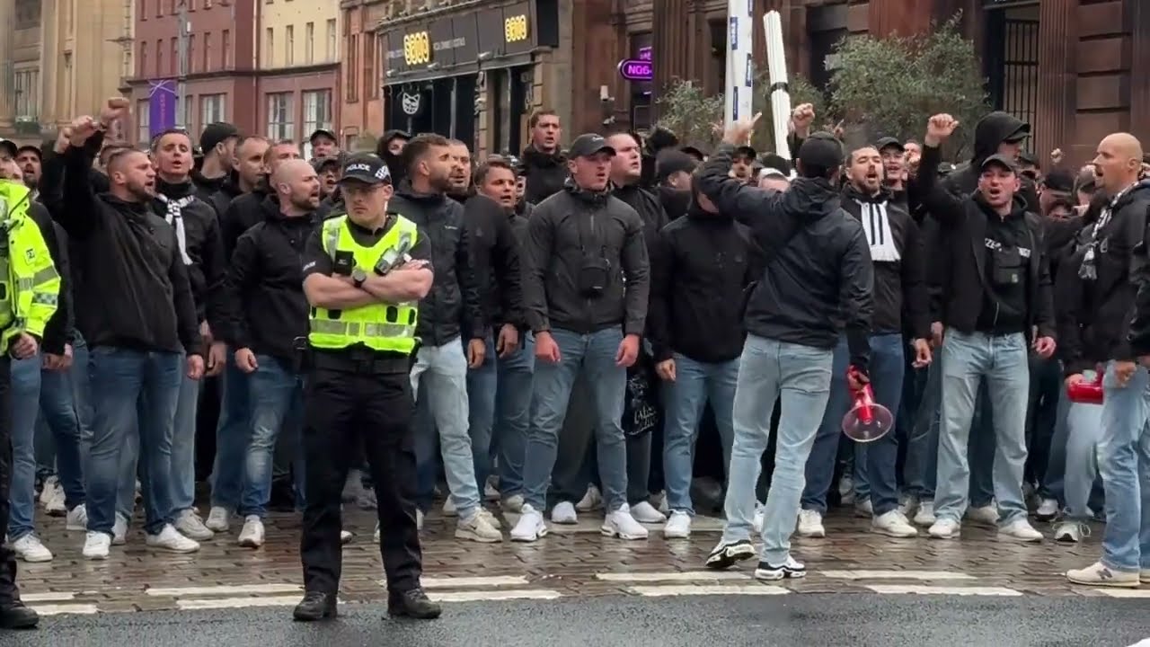 LASK Fans Take Over Glasgow Streets! 🇦🇹 (Celtic vs LASK) [AUF GEHT'S]