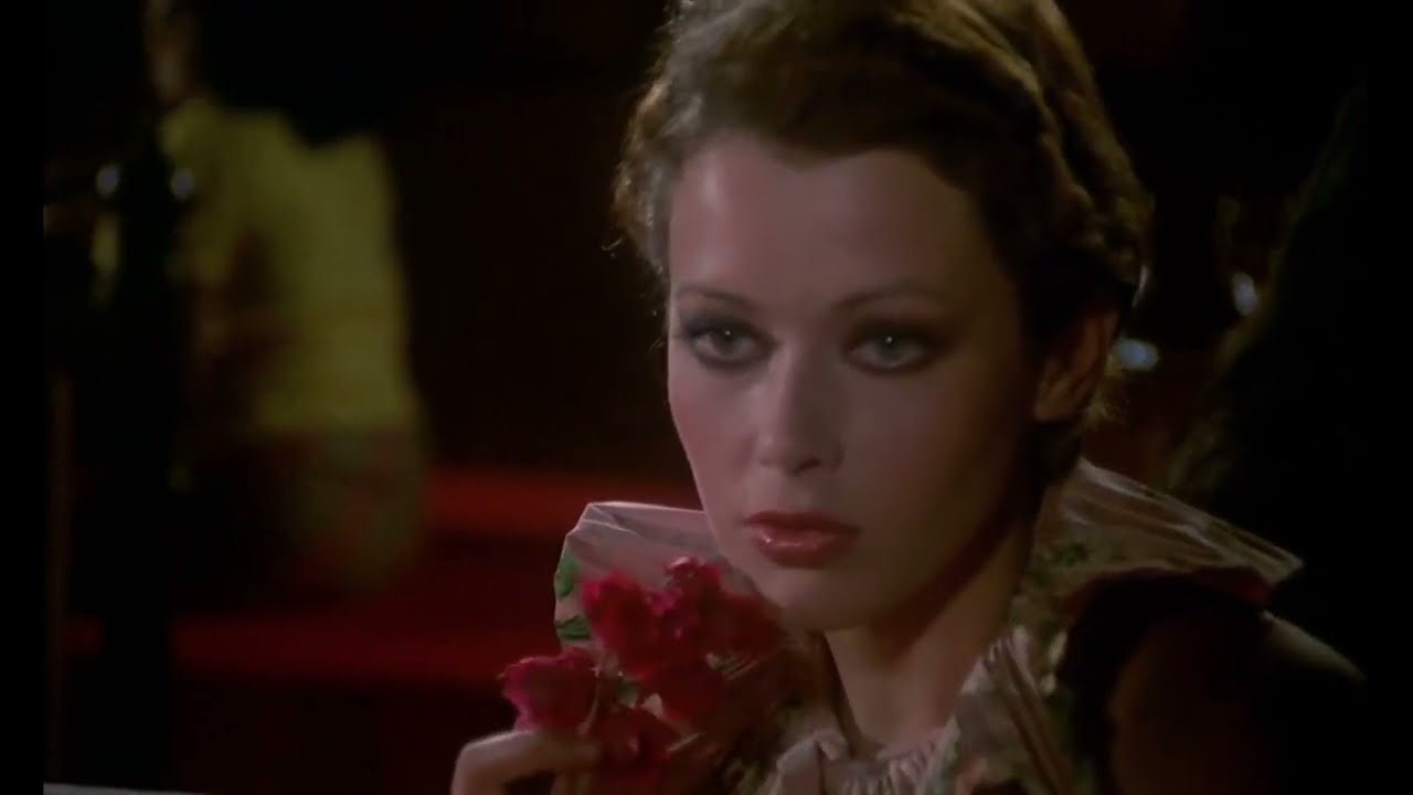 Emmanuelle (1974) - Emmanuelle In The Mirror